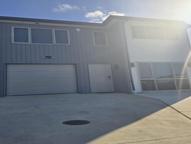 bucklands beach, 4 bedrooms