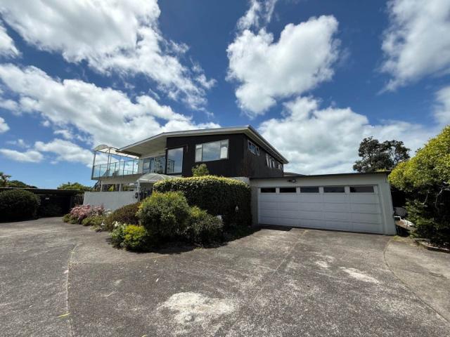 bucklands beach, 5 bedrooms