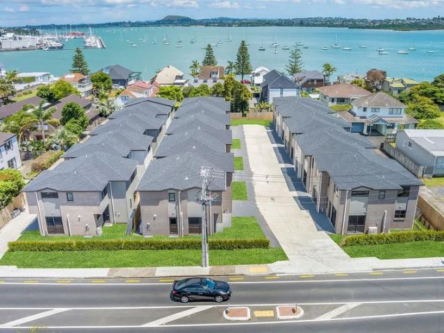 bucklands beach, 5 bedrooms
