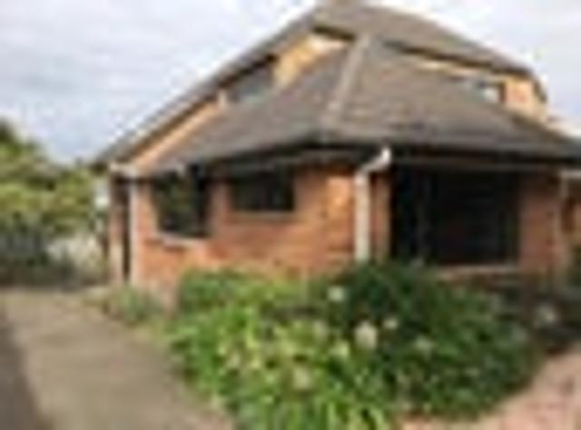 Bucklands Beach, 5 bedrooms, $965 pw
