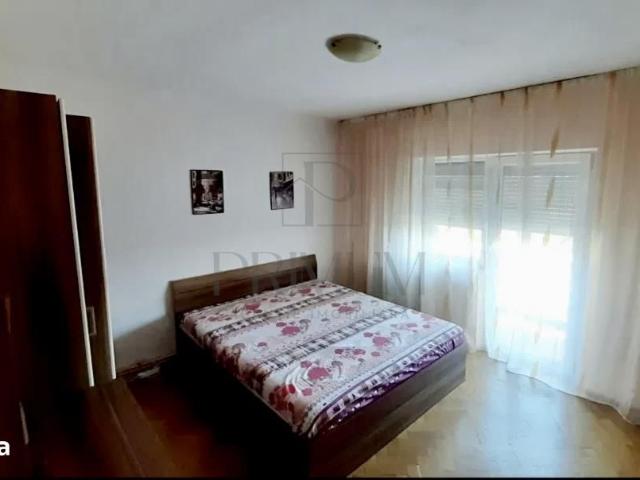 BUCOVINA 2 Camere Decomandat Centrala proprie Etaj intermediar