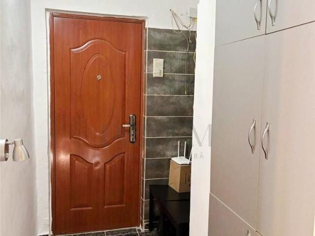 Bucovinei 1 camera zona excelenta etaj 1 pretabil investitii