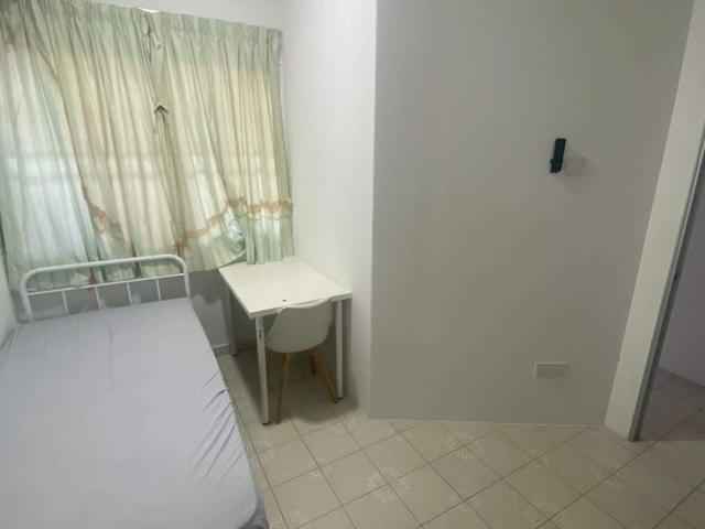 Budget Aircond Room | SS18 | Move In Ready