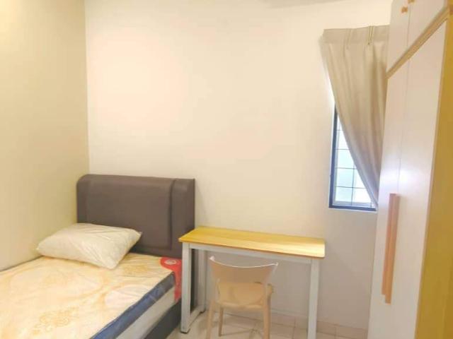 Budget smart room | lrt access