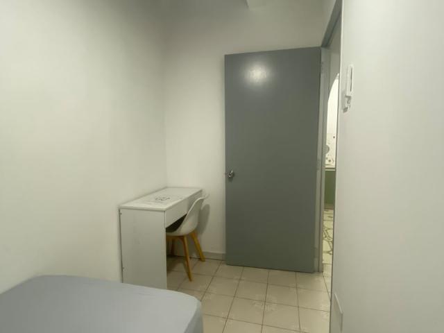 Budget Single Room Near LRT SS18