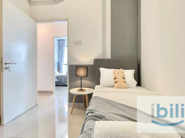 Budget Single Room | Near MRT Maluri