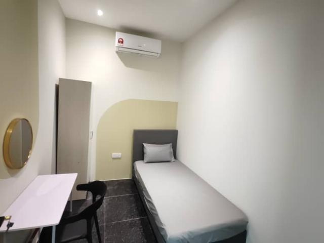 Budget room to KL Sentral