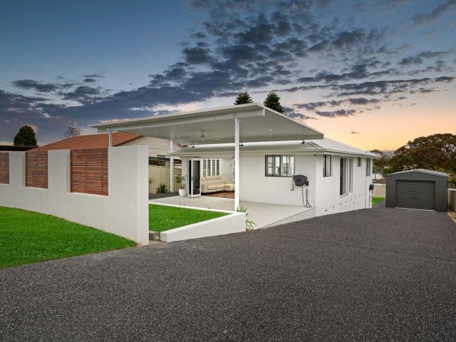 Budgewoi, 60 Coonanga Avenue