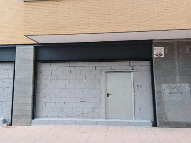 BUEN LOCAL EN ZONA CORTE INGLÉS