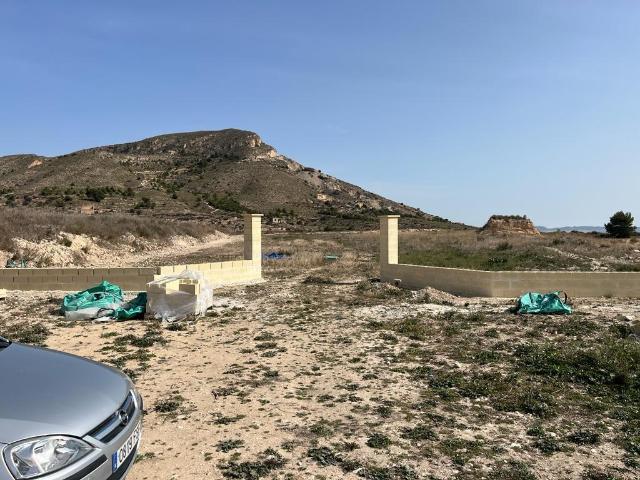 BUEN TERRENO URBANIZABLE CERCA DEL SANTUARIO