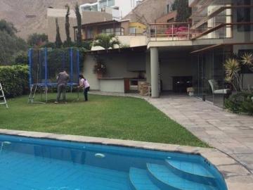 Buena casa en Condominio