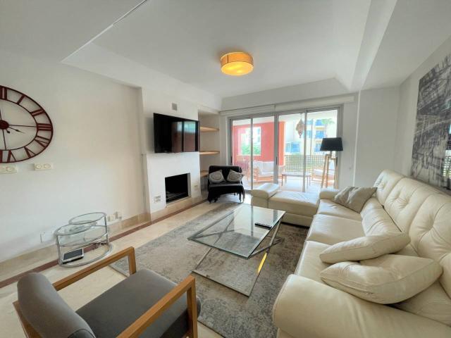 Buena oportunidad de adquirir un precioso apartamento de 3 dormitorios en Sotogrande