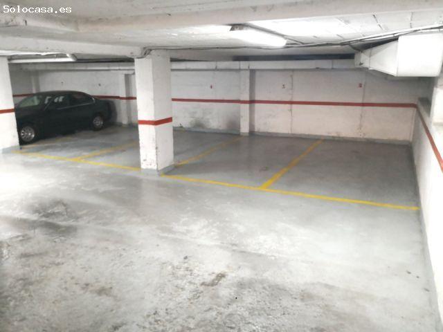 BUENA PLAZA DE APARCAMIENTO JUNTO A URBANISMO
