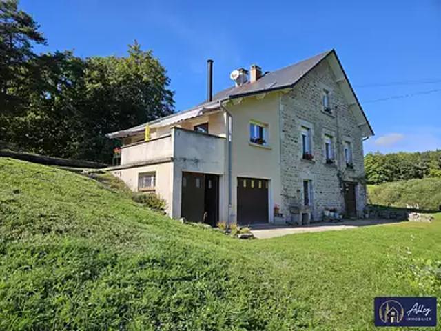 Bugeat 19170 Achat / Vente maison 7 pièces t7 terrasse