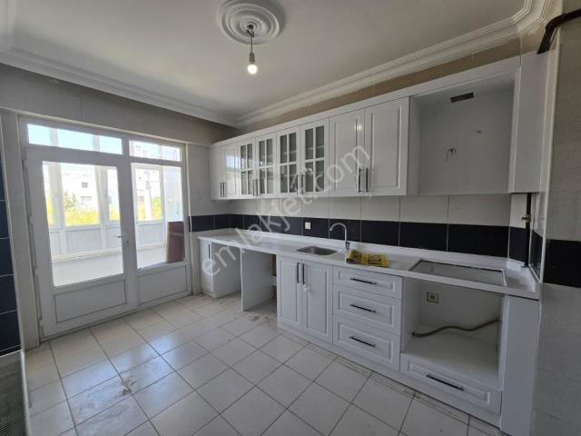 Buhara Mh. Ara Kat Masrafsız 3+1 Daire
