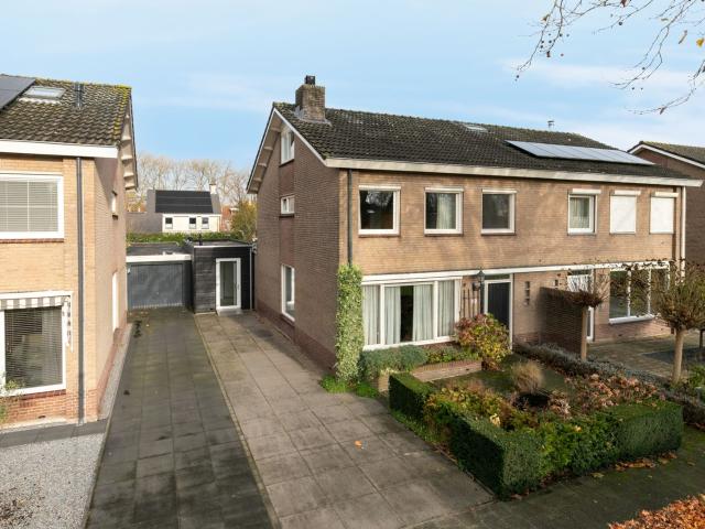 Buitenvest, 23, 4931CG, Geertruidenberg, Noord Brabant 4931CG