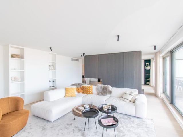 Buitengewoon gemeubeld penthouse in Oostende: 200 m² luxe.