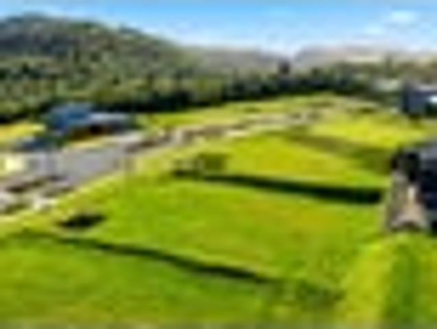 Build Your Future in Sought After Kinloch