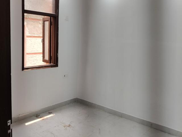 Builder Floor 2 Bedroom 60 Sq. Yd. Builder Floor in Govindpuri Delhi Listing ID: #9932