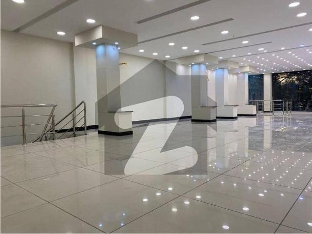 Building for rent for i. T offices, multinational companies