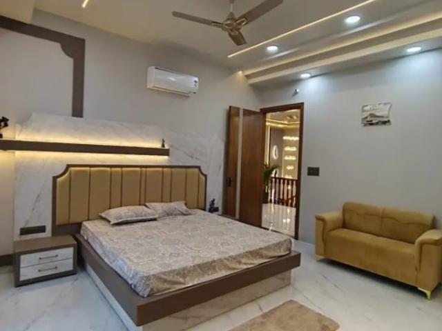 Building Floor 3.5 Bedroom 3060 Sq. Ft. Builder Floor in Sector 30 Faridabad Listing ID: #8703