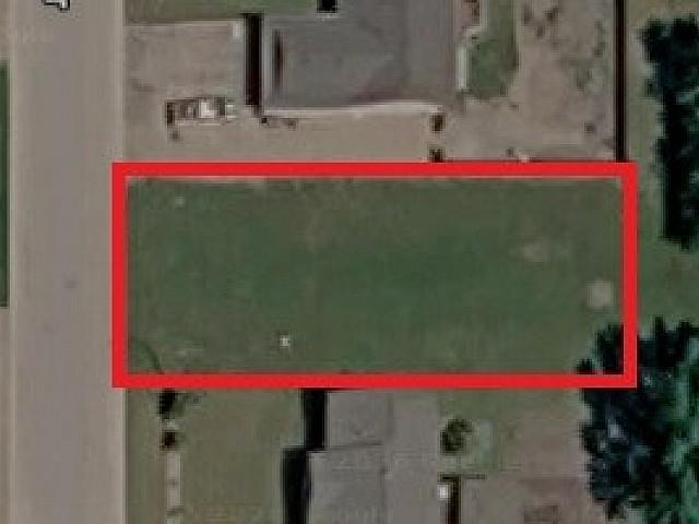 Building Lot In Oxbow Sk
