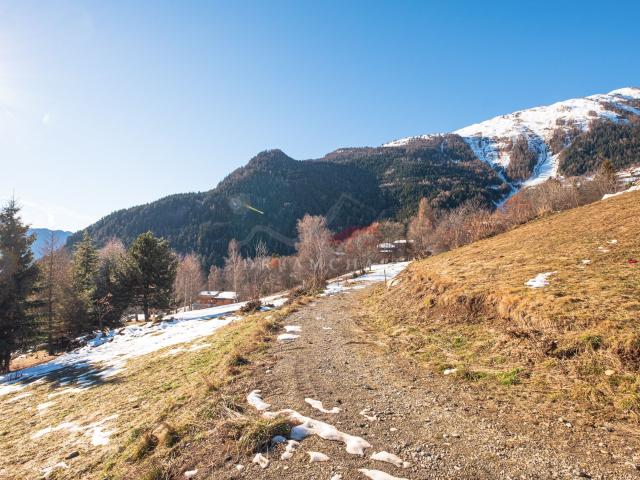 Building lot on sale in Dugny Leytron Ref PlotDugny 1 | dreamo. Ch