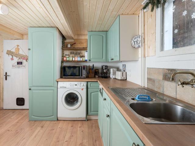 Single family house with 11 rooms on sale in Sevelen 335 m² | dreamo. Ch