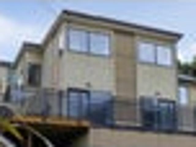 Built to Last – Modern Home Just 14 Years Young