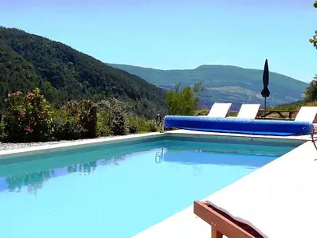 Buis les Baronnies 26170 Achat / Vente maison 20 pièces t20 piscine jardin