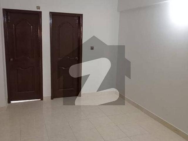 Bukhari commercial 3 bedroom drawing lounge well maintained apartment