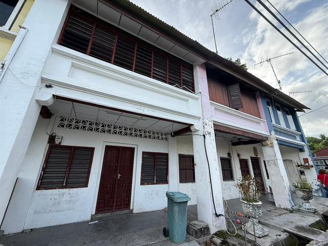 Bukit Tambun 2Storey Heritage Terrace House Facing Mainroad Cheaper