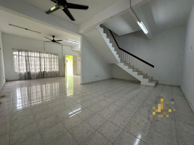 Bukit Tinggi 2 2 Storey Terrace EXTENDED GUARDED FREEHOLD