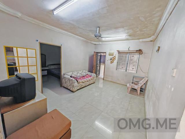 Bukit Tinggi 2 Low Cost Flat 650 sqft 1st Floor Renovated 100 Loan
