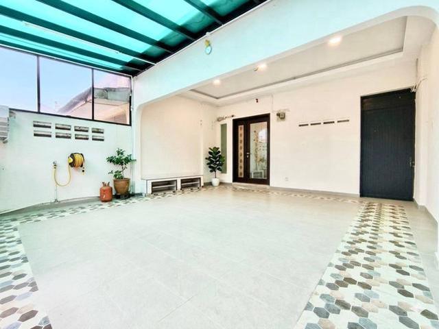 BUKIT TIRAM2 Storey Terrace Nice RENOVATEDBelow MarketFor ALL RACE