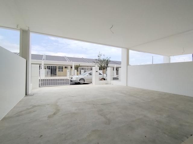 Bukit Banyan Cassia Single Storey Terrace House For Sale