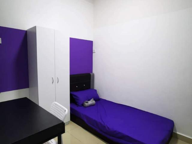 Bukit beruang single room with aircond