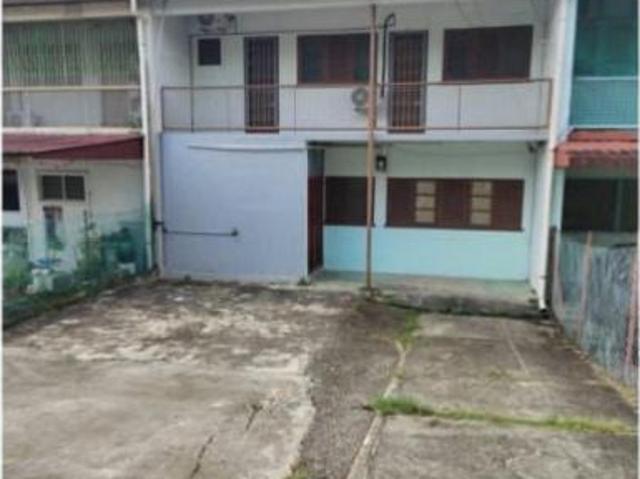 Bukit chagar Jln Lumba Kuda Double Storey 4B3B Partial Rent