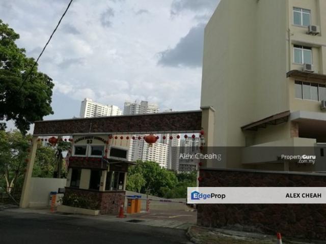 Bukit Dumbar Villa