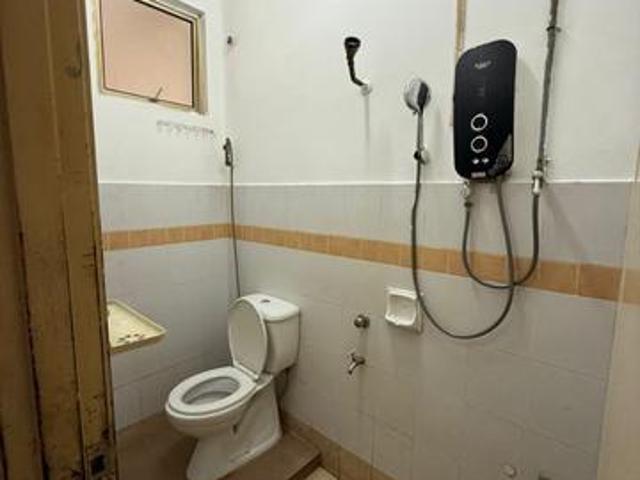 Bukit Indah 5Bedroom 15Storey House For Rent With Partial Furnish