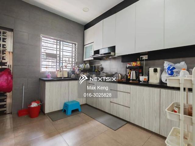 Bukit Indah 8th Avenue Double Storey Terrace 20x70 Basic Renovated Furnished Unblock View G&