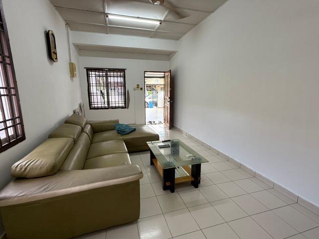 Bukit indah 15 Storey Endlot Good Condition