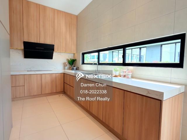 Bukit Indah 18 Double Storey Superlink Endlot 63x75 Renovated Furnished Extension G&