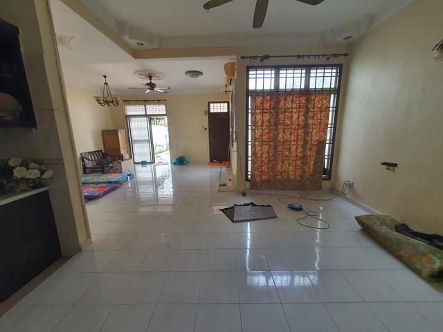 Bukit Indah 24x75sf Big Size but Original Condition