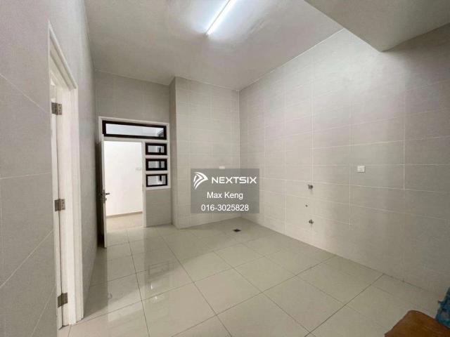 Bukit indah @ 2 Storey Renovated unit for Sale