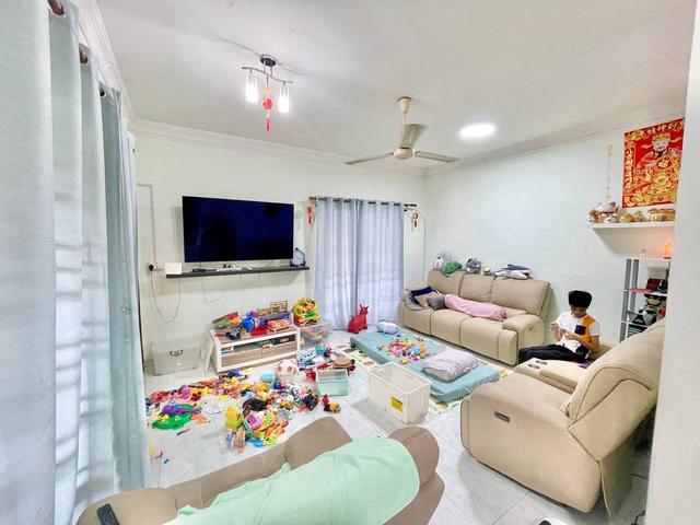 Bukit Indah 2sty Cornerlandsize 3756sf5bedrooms