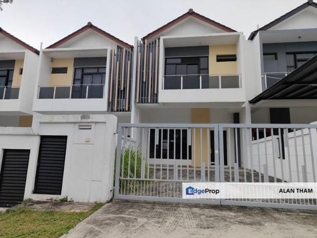 Bukit Indah Avenue 26 @ Villosa