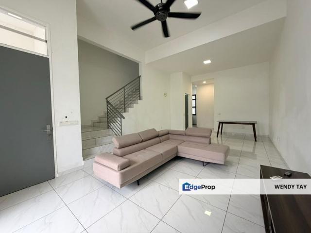 Bukit Indah Avenue 26 @ Villosa