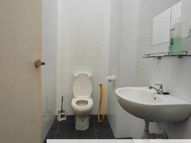 Bukit Indah Avenue 26 @ Villosa