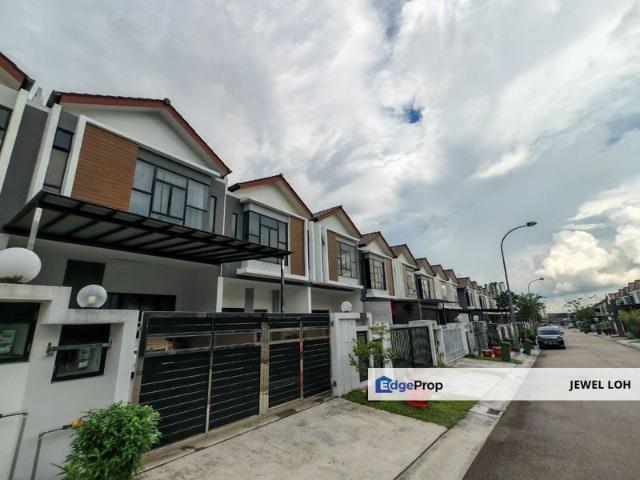 Bukit Indah Avenue 26 @ Villosa